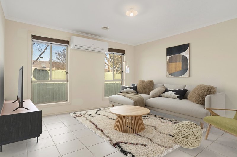 Photo - 10 Carmichael Drive, Wyndham Vale VIC 3024 - Image 5