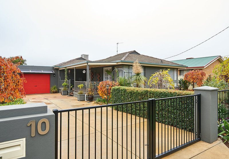 10 Carmody Street, Kooringal NSW 2650