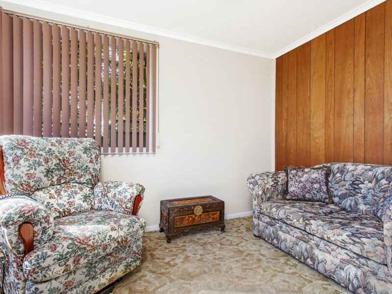 Photo - 10 Carrington Street, Deakin ACT 2600 - Image 8