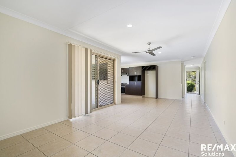 Photo - 10 Carruthers Court, Bray Park QLD 4500 - Image 5