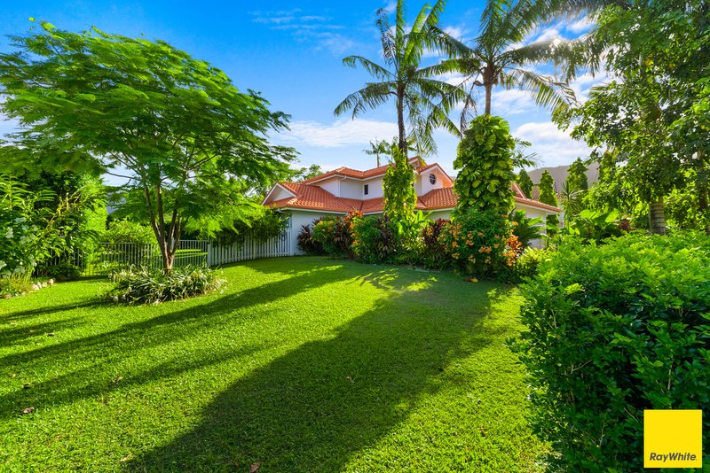 Photo - 10 Cascade Avenue, Kewarra Beach QLD 4879 - Image 3