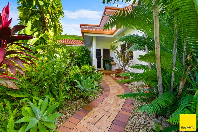 Photo - 10 Cascade Avenue, Kewarra Beach QLD 4879 - Image 4