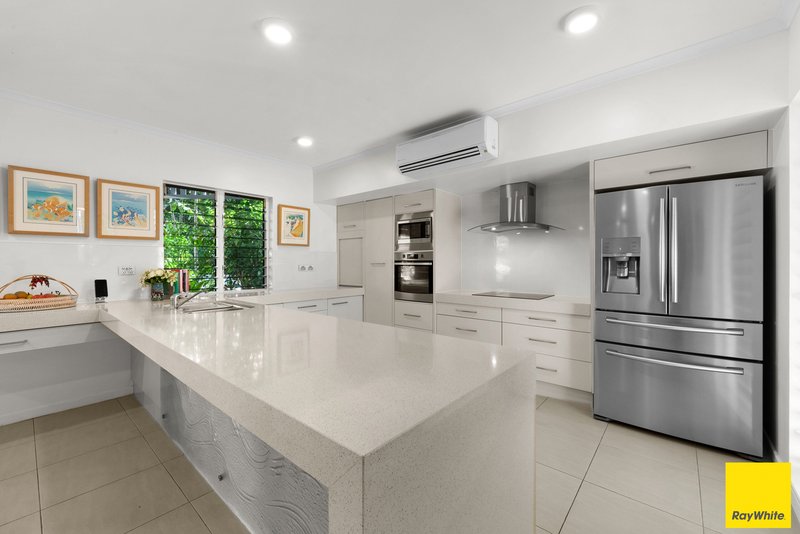 Photo - 10 Cascade Avenue, Kewarra Beach QLD 4879 - Image 12