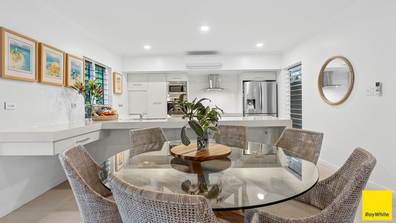 Photo - 10 Cascade Avenue, Kewarra Beach QLD 4879 - Image 13