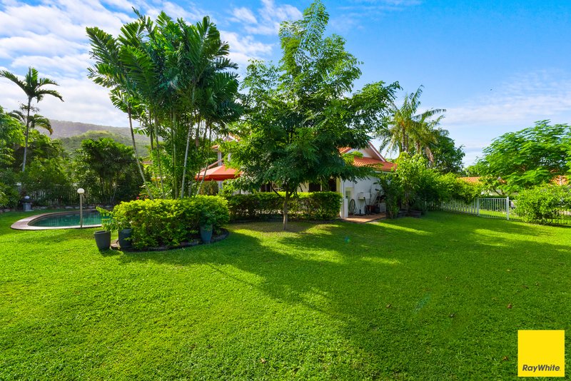 Photo - 10 Cascade Avenue, Kewarra Beach QLD 4879 - Image 29
