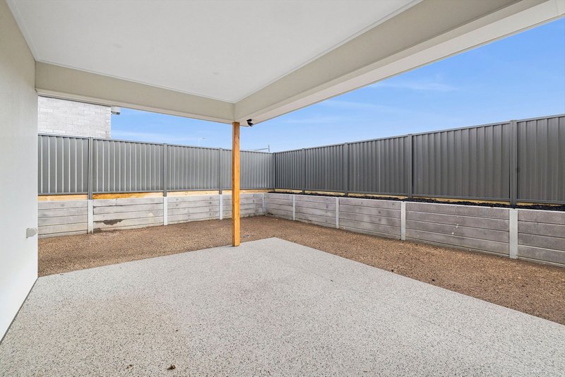 Photo - 10 Caselli Street, Ballarat East VIC 3350 - Image 6