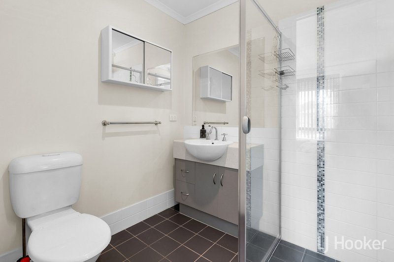 Photo - 10 Cassia Street, Munno Para West SA 5115 - Image 9