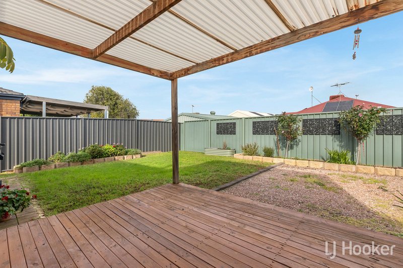 Photo - 10 Cassia Street, Munno Para West SA 5115 - Image 15