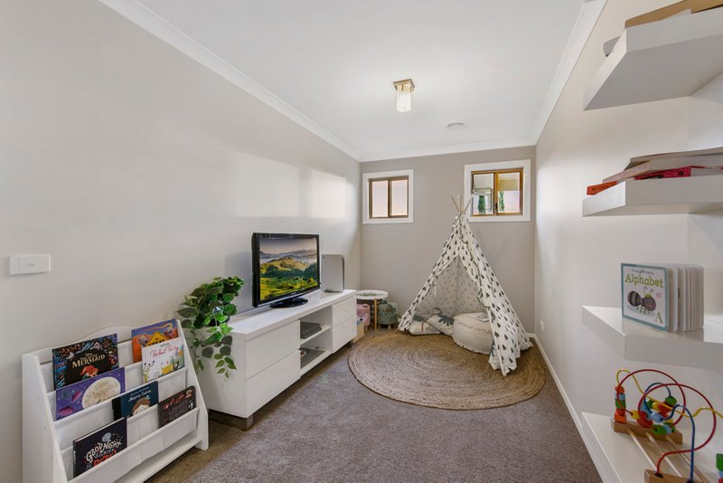 Photo - 10 Catani Mews, Caroline Springs VIC 3023 - Image 14