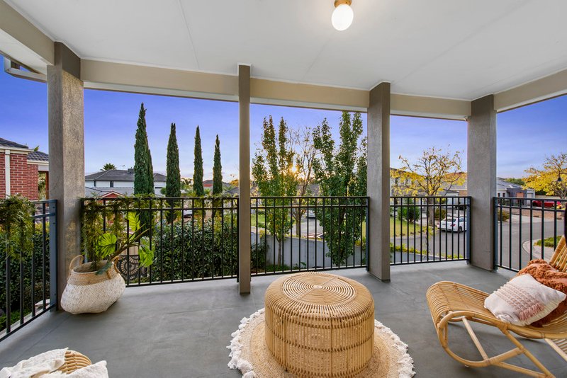 Photo - 10 Catani Mews, Caroline Springs VIC 3023 - Image 21