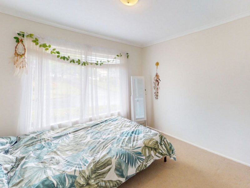 Photo - 10 Catto Street, Centenary Heights QLD 4350 - Image 8