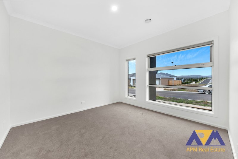 Photo - 10 Cava Circuit, Sunbury VIC 3429 - Image 9