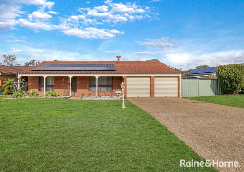 Photo - 10 Cavalier Parade, Bomaderry NSW 2541 - Image 1