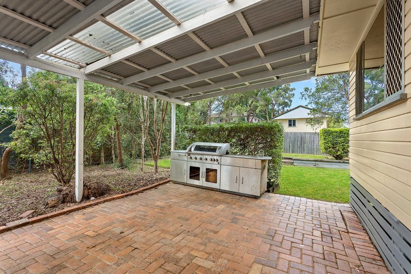 Photo - 10 Cawdor Street, Arana Hills QLD 4054 - Image 4