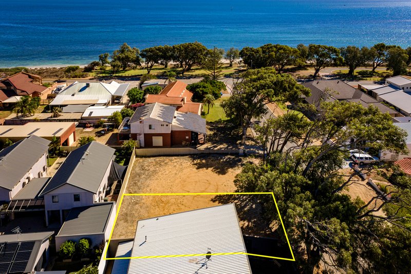 Photo - 10 Cecily Street, Bluff Point WA 6530 - Image 3