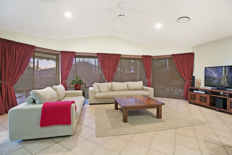 Photo - 10 Cedar Close, Mackenzie QLD 4156 - Image 13