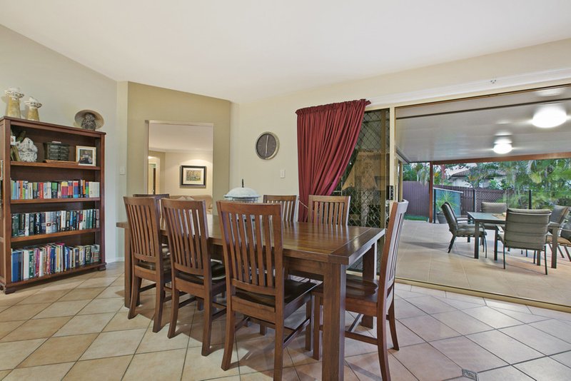 Photo - 10 Cedar Close, Mackenzie QLD 4156 - Image 15