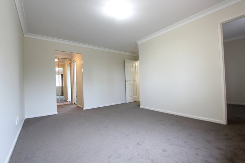 Photo - 10 Centennial Park Court, Wattle Grove NSW 2173 - Image 8