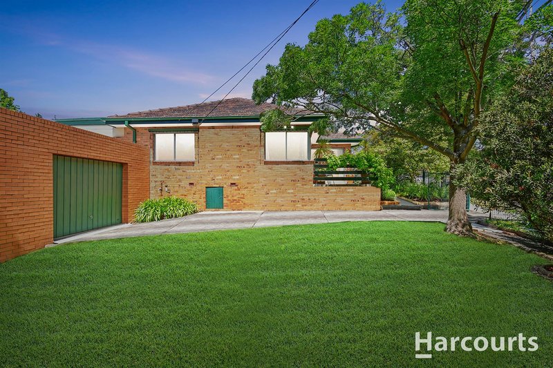 Photo - 10 Centre Road, Vermont VIC 3133 - Image 2