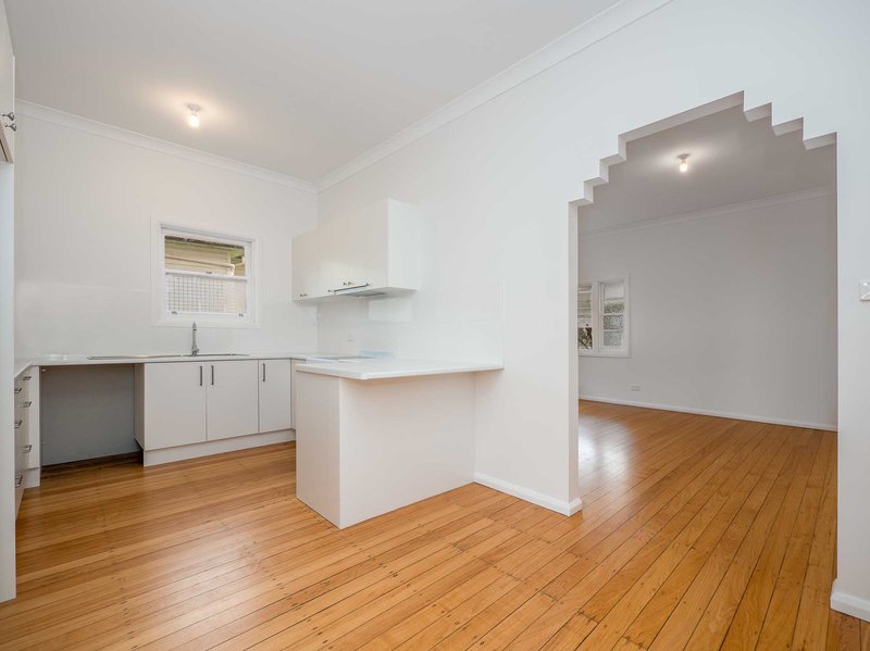 Photo - 10 Centre Street, South Lismore NSW 2480 - Image 3