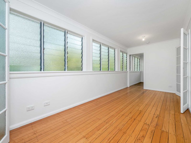 Photo - 10 Centre Street, South Lismore NSW 2480 - Image 9