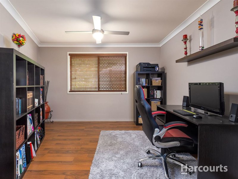 Photo - 10 Chabrol Ct , Petrie QLD 4502 - Image 7