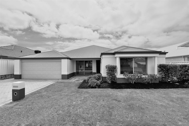 10 Chalice Rise, Lakelands WA 6180