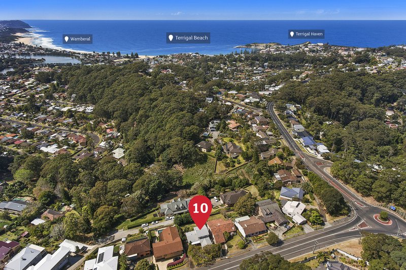 Photo - 10 Charles Kay Drive, Terrigal NSW 2260 - Image 15