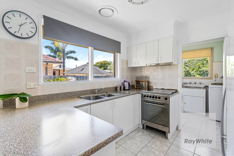 Photo - 10 Chaucer Crescent, Bundoora VIC 3083 - Image 6