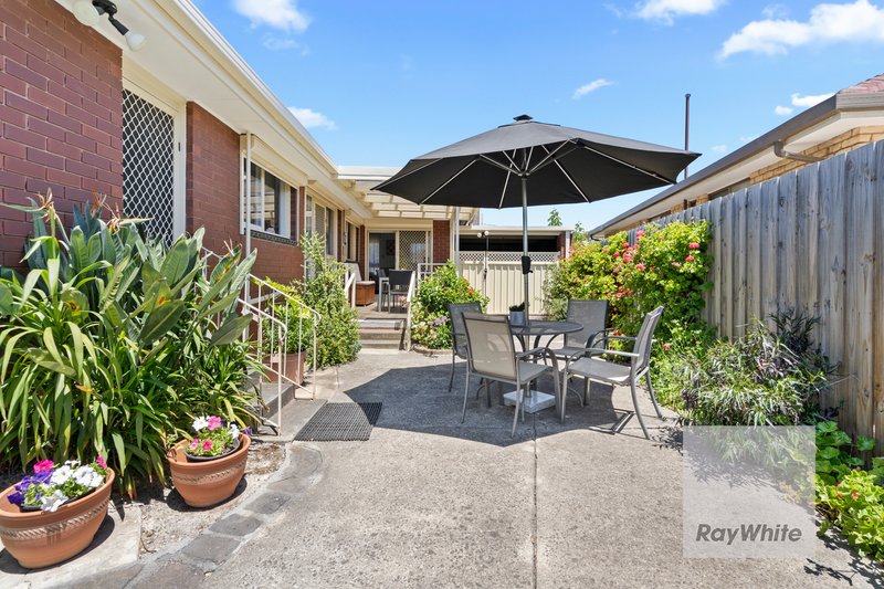 Photo - 10 Chaucer Crescent, Bundoora VIC 3083 - Image 8