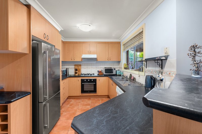 Photo - 10 Chauvel Place, South Morang VIC 3752 - Image 2