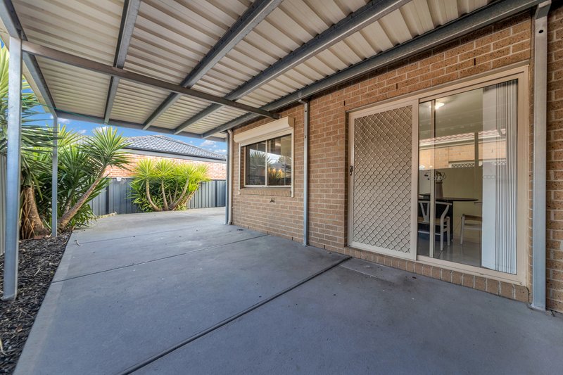 Photo - 10 Cheltenham Close, Craigieburn VIC 3064 - Image 11