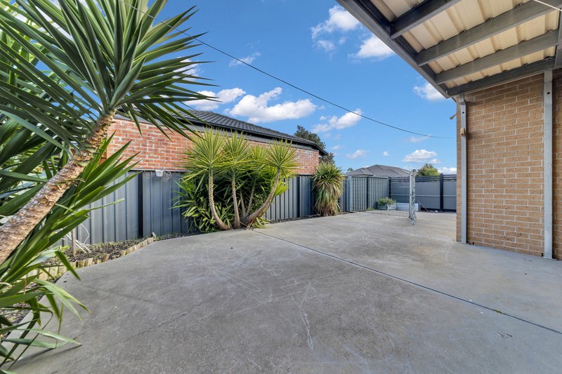 Photo - 10 Cheltenham Close, Craigieburn VIC 3064 - Image 12