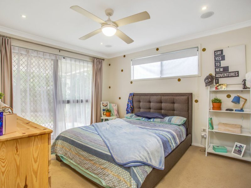 Photo - 10 Cheltenham Drive, Robina QLD 4226 - Image 4