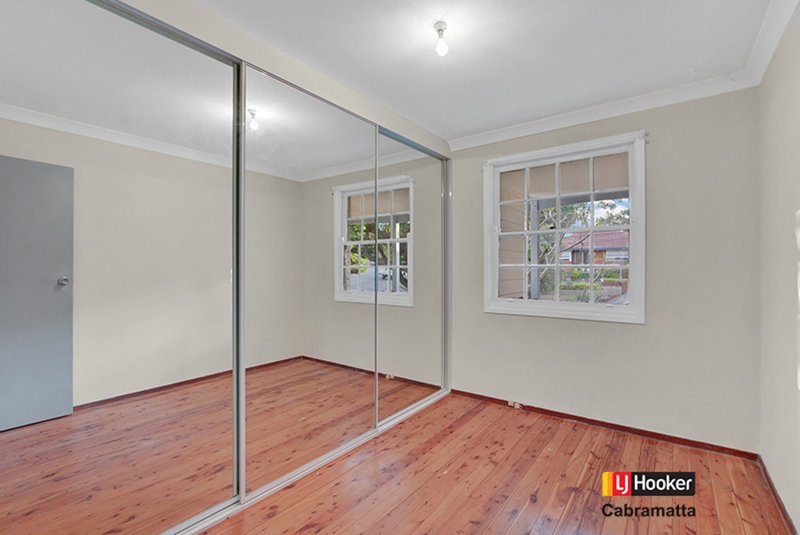 Photo - 10 Cherrybrook Avenue, Lansvale NSW 2166 - Image 5