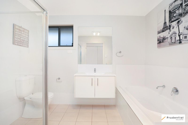 Photo - 10 Chesham Avenue, Oran Park NSW 2570 - Image 5