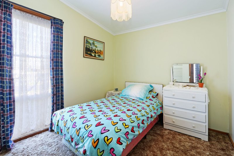 Photo - 10 Cheshire Street, Corio VIC 3214 - Image 6