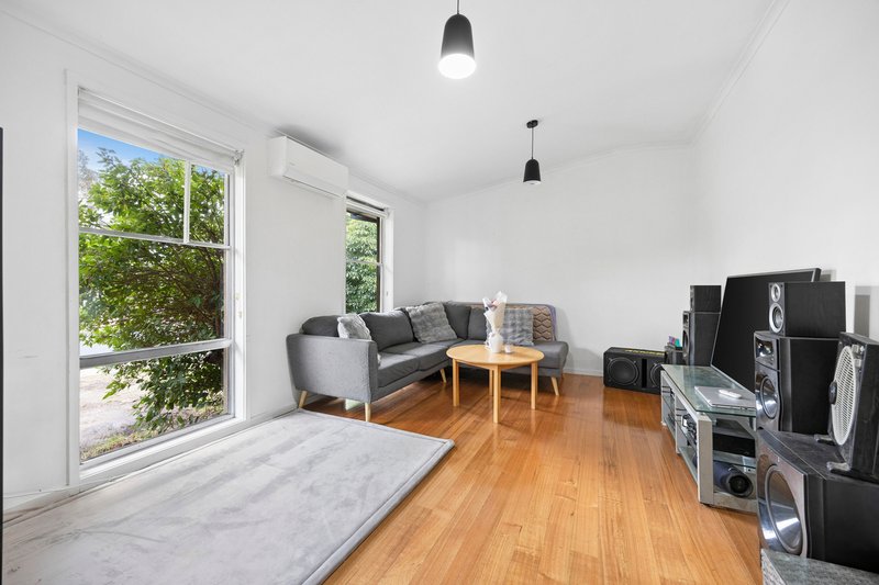 Photo - 10 Cheshire Street, Corio VIC 3214 - Image 2