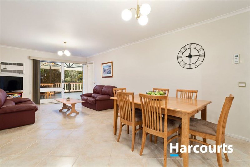 Photo - 10 Chesterfield Court, Wantirna VIC 3152 - Image 4