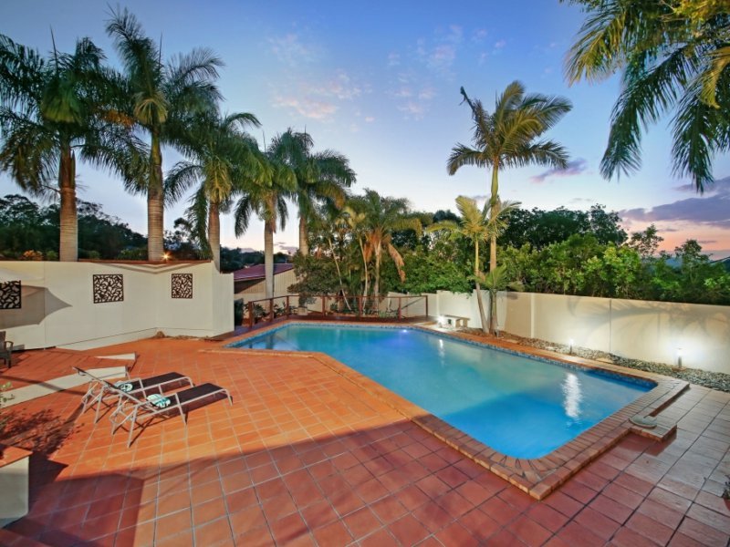 Photo - 10 Chichester Drive, Arundel QLD 4214 - Image 11