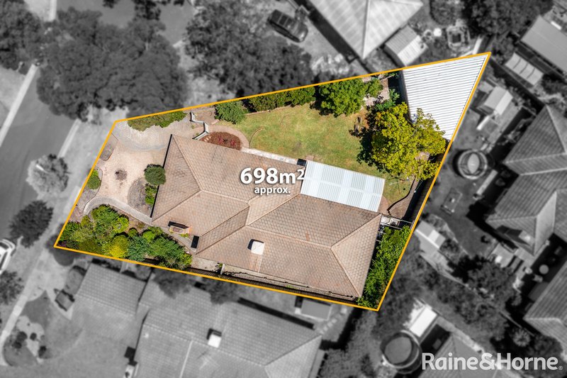 Photo - 10 Chicola Close, Sunbury VIC 3429 - Image 7