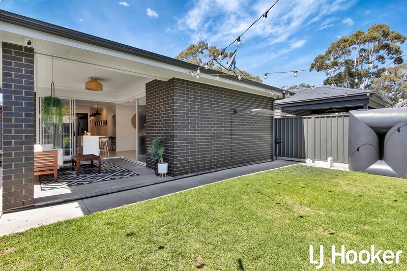 Photo - 10 Chifley Avenue, Hope Valley SA 5090 - Image 15