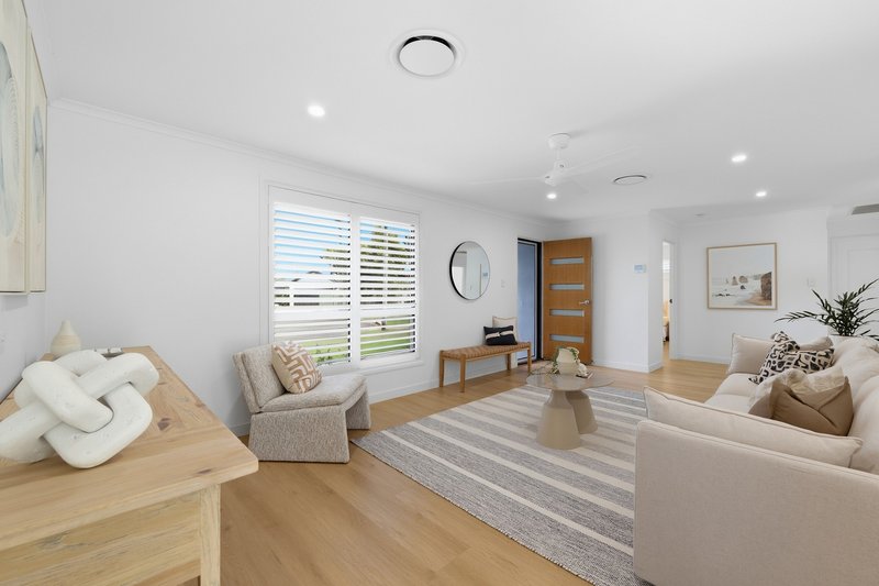 Photo - 10 Chine Place, Wurtulla QLD 4575 - Image 5