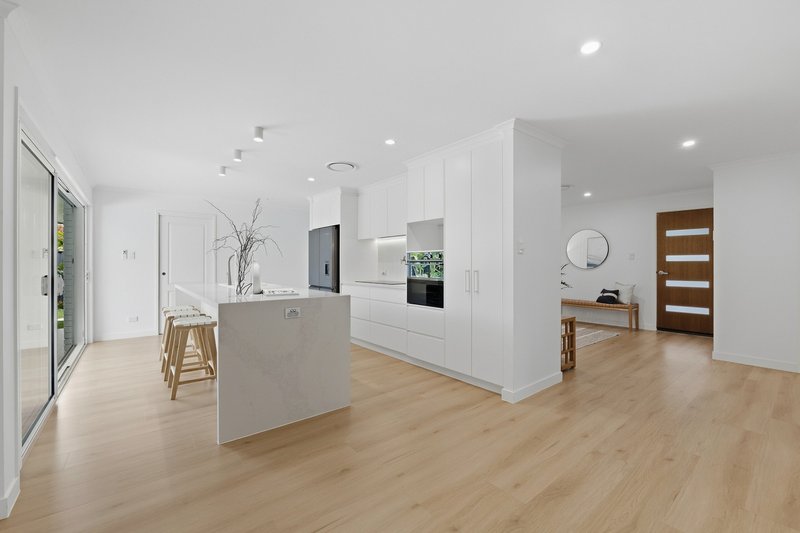 Photo - 10 Chine Place, Wurtulla QLD 4575 - Image 7