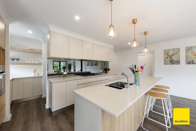 Photo - 10 Chinnery Close, Bungendore NSW 2621 - Image 3