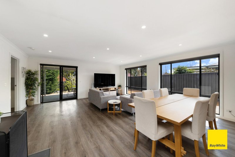 Photo - 10 Chinnery Close, Bungendore NSW 2621 - Image 7