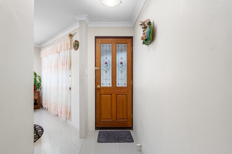Photo - 10 Christison Way, Australind WA 6233 - Image 3