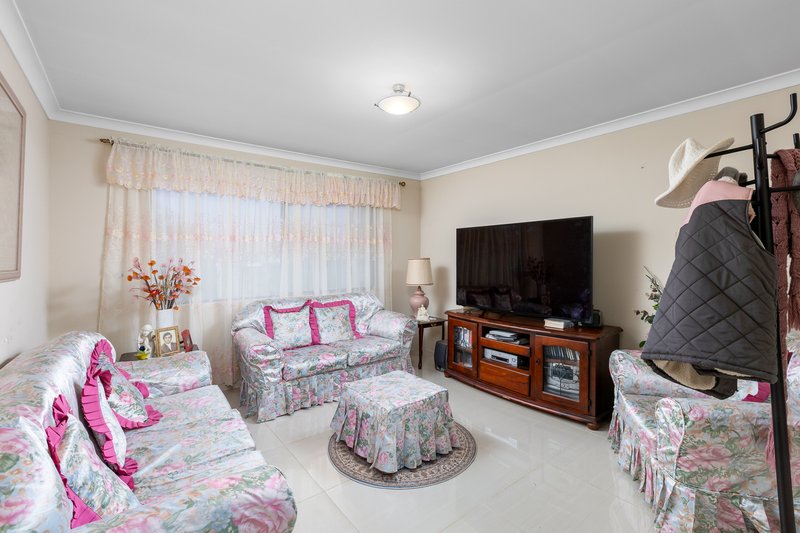 Photo - 10 Christison Way, Australind WA 6233 - Image 7