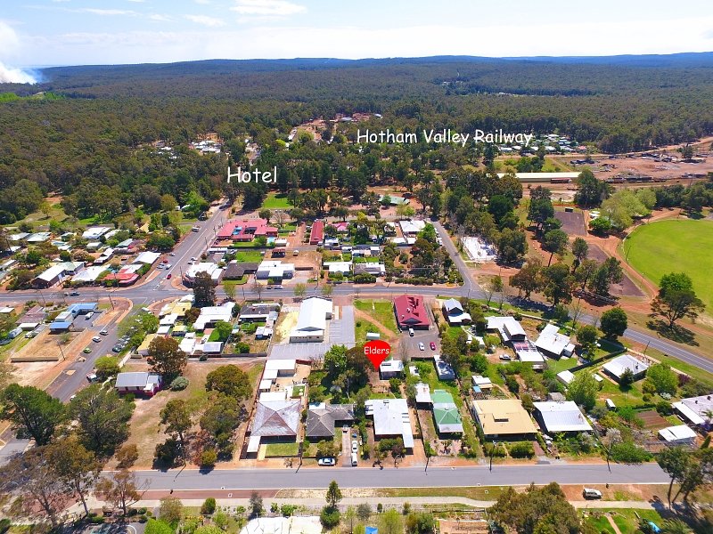 Photo - 10 Church Street, Dwellingup WA 6213 - Image 20