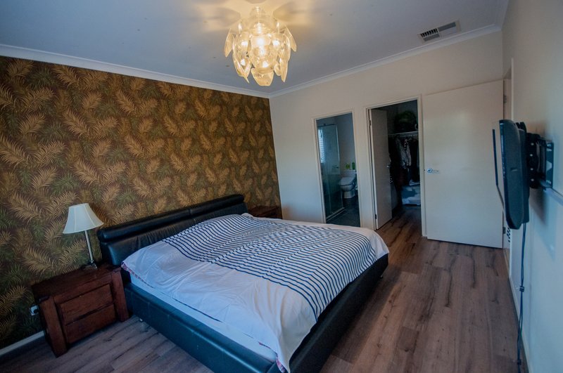 Photo - 10 Citation Street, Truganina VIC 3029 - Image 5